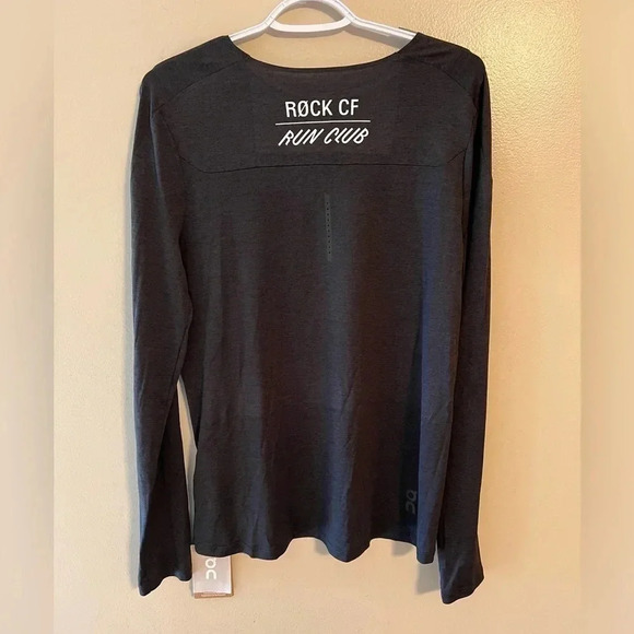 Run On Mens Activewear Athletic T-Shirt Black NWT Large Run On Clouds - Picture 2 of 8